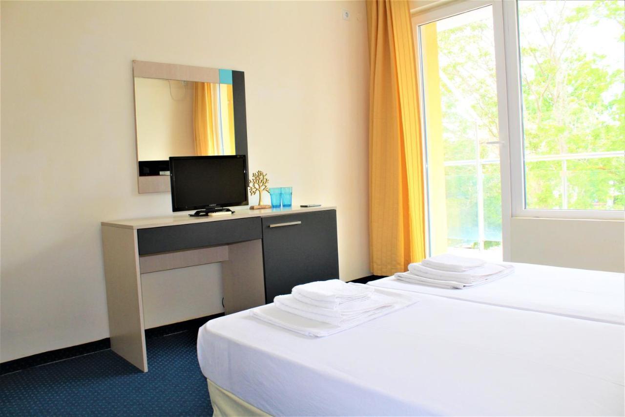 Pop Art Hotel Primorsko Eksteriør bilde